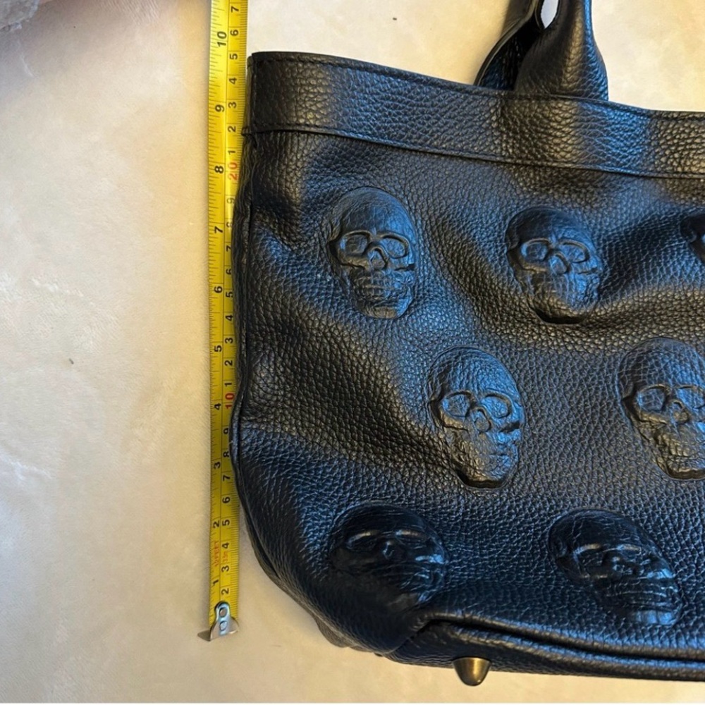 NWT I Opelle Black Skull Embossed Tote Bag with dust bag - Picture 7 of 11